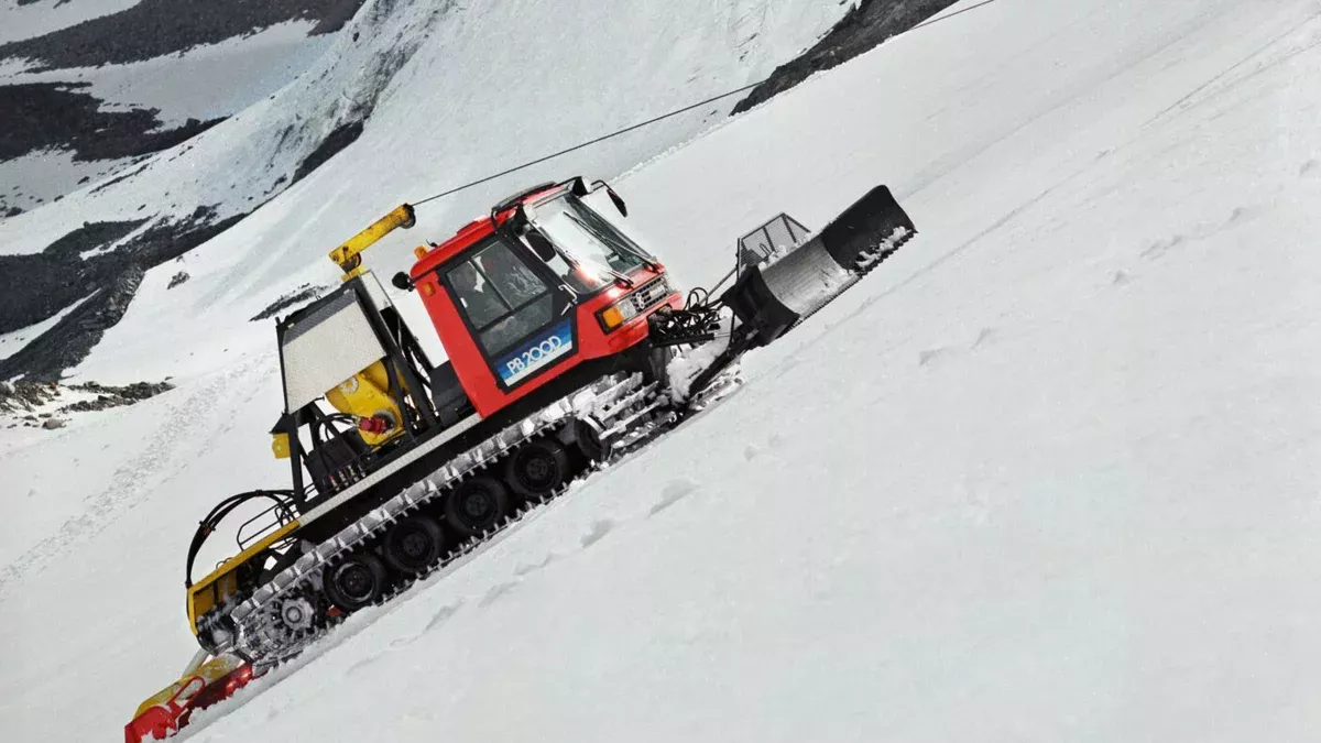 PistenBully 200 DW à la pointe de la technologie - le treuil à câble